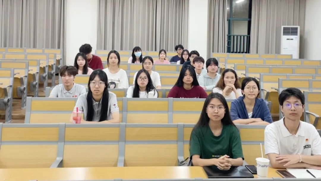 免费观看已满十八岁电视剧动漫版