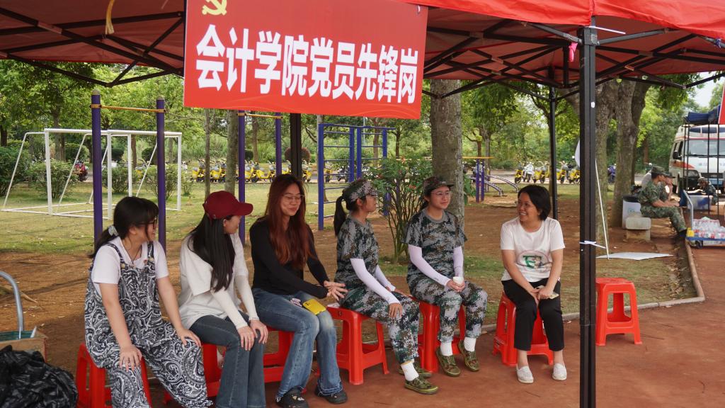 免费观看已满十八岁电视剧动漫版