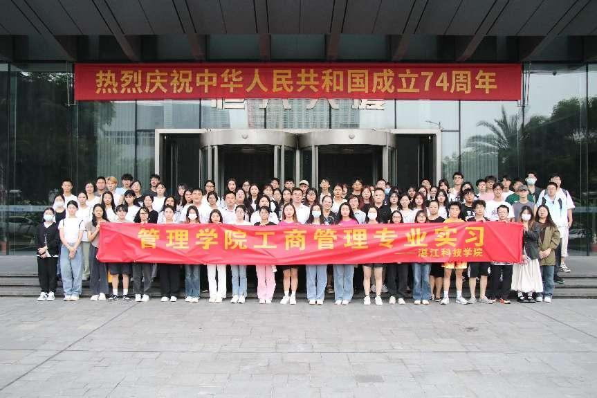 免费观看已满十八岁电视剧动漫版