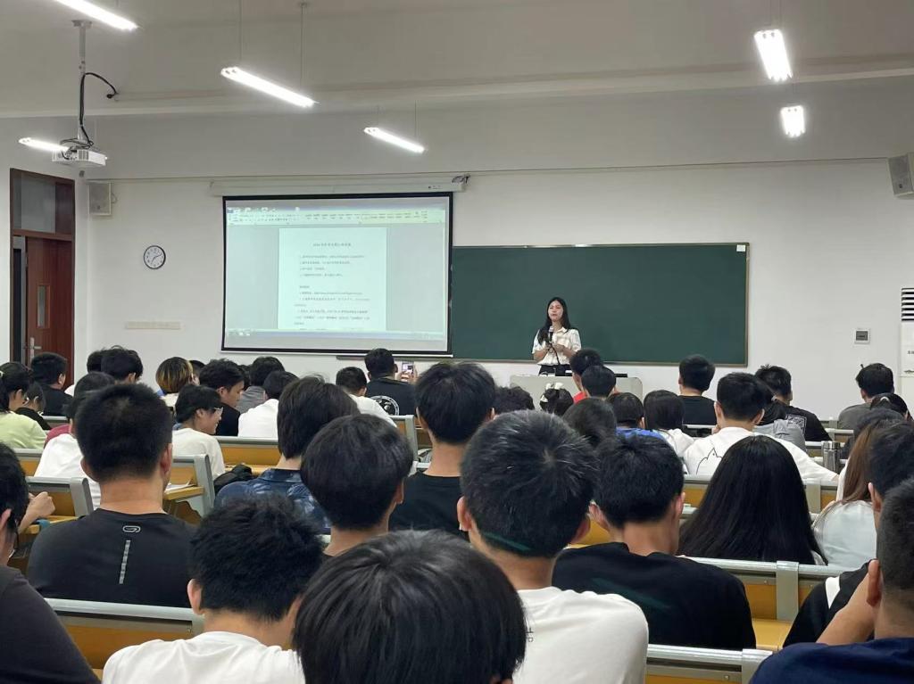 免费观看已满十八岁电视剧动漫版