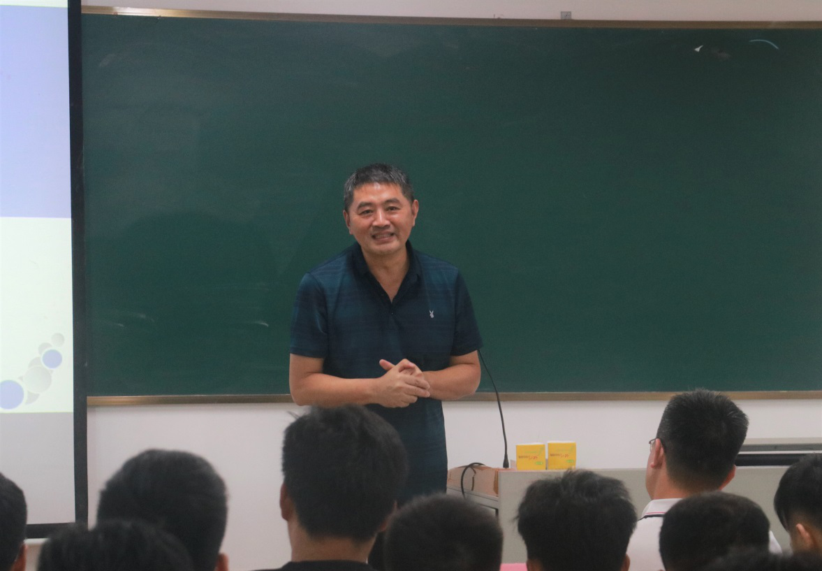 免费观看已满十八岁电视剧动漫版