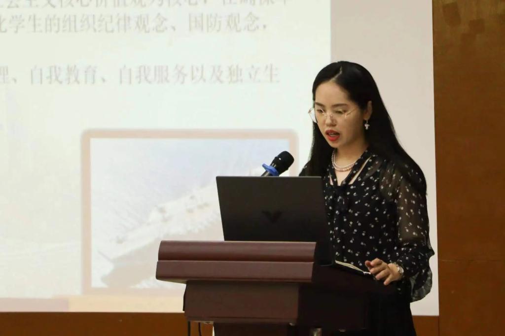 免费观看已满十八岁电视剧动漫版