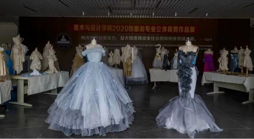 免费观看已满十八岁电视剧动漫版