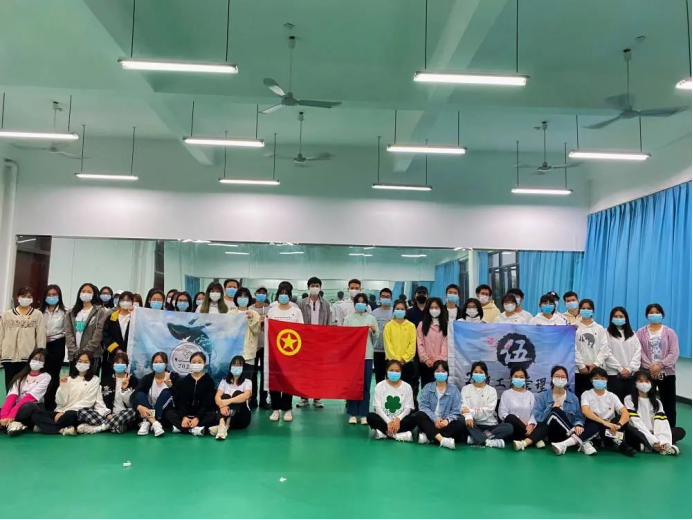 免费观看已满十八岁电视剧动漫版