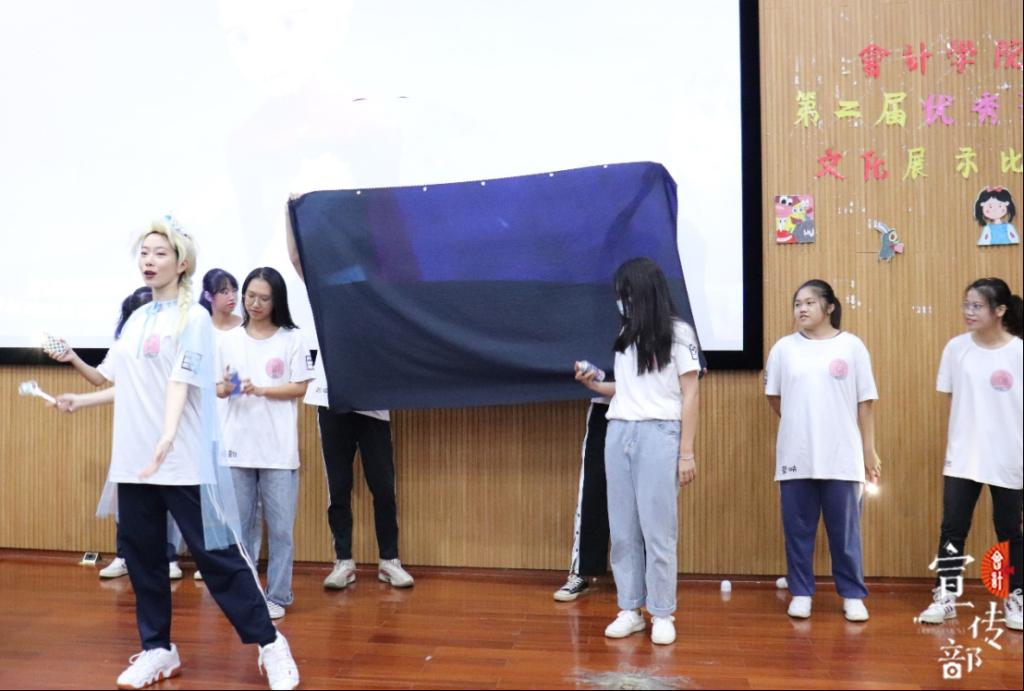 免费观看已满十八岁电视剧动漫版