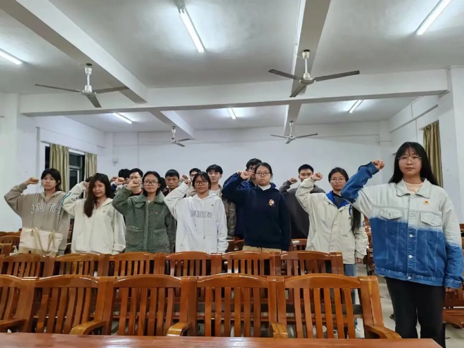 免费观看已满十八岁电视剧动漫版