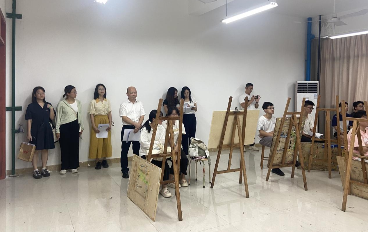 免费观看已满十八岁电视剧动漫版