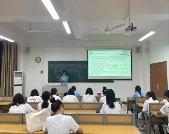 免费观看已满十八岁电视剧动漫版
