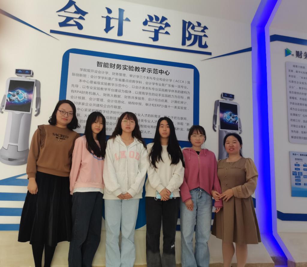 免费观看已满十八岁电视剧动漫版