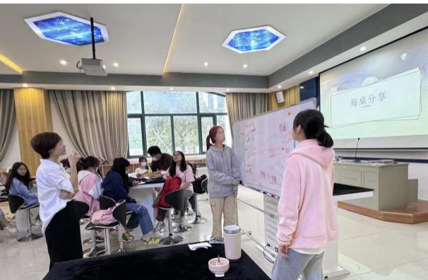 免费观看已满十八岁电视剧动漫版