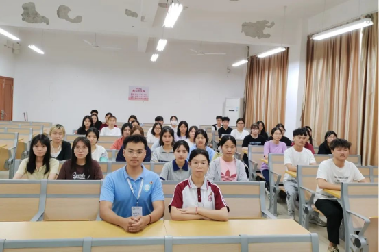 免费观看已满十八岁电视剧动漫版