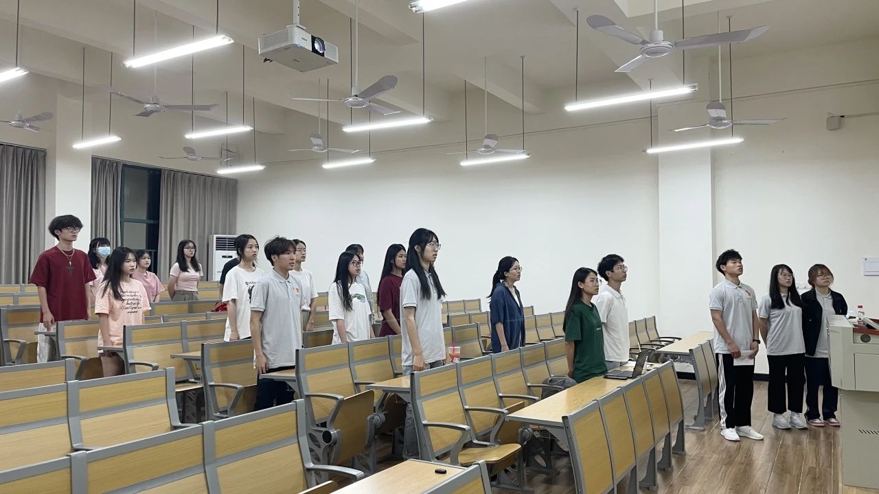 免费观看已满十八岁电视剧动漫版