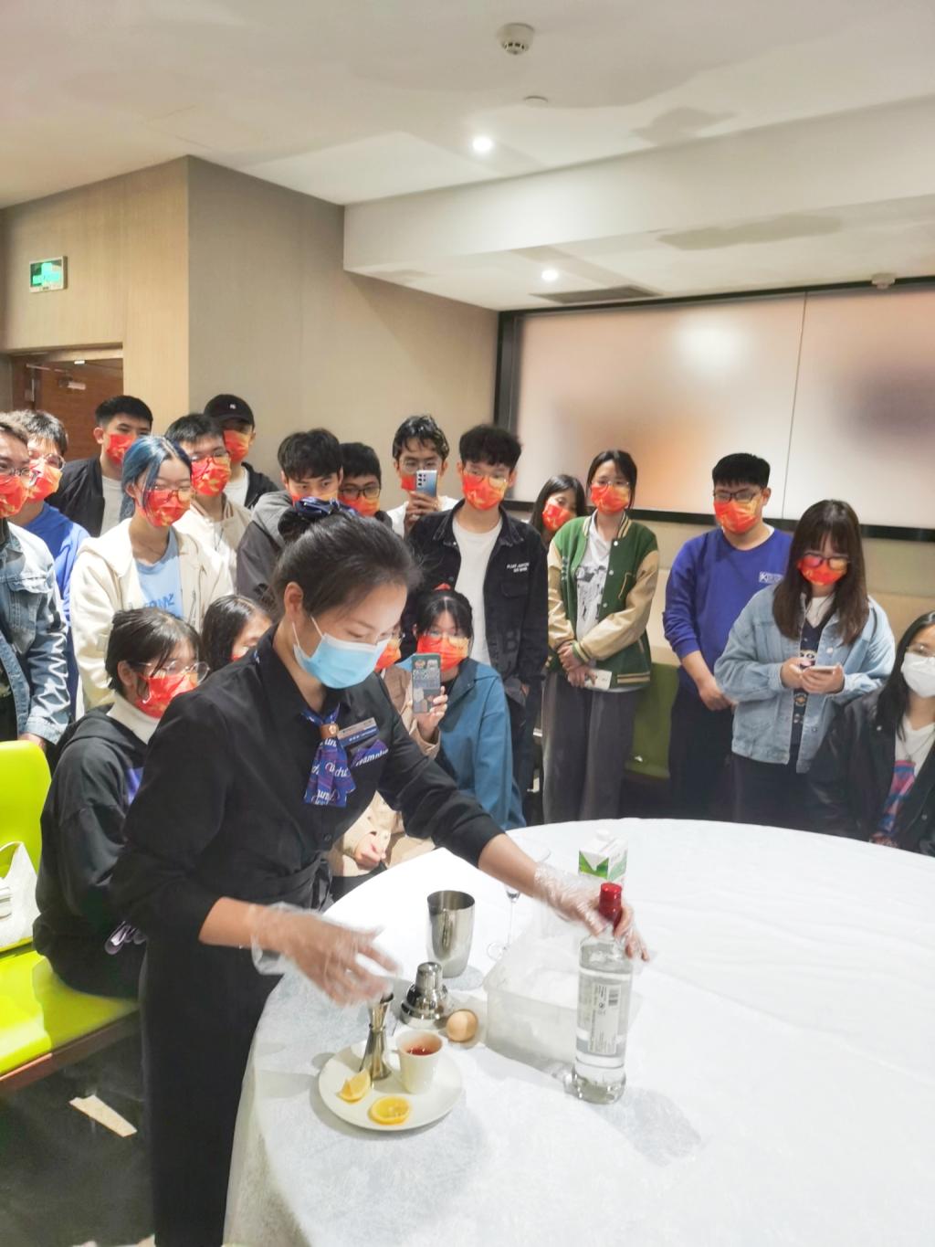 免费观看已满十八岁电视剧动漫版