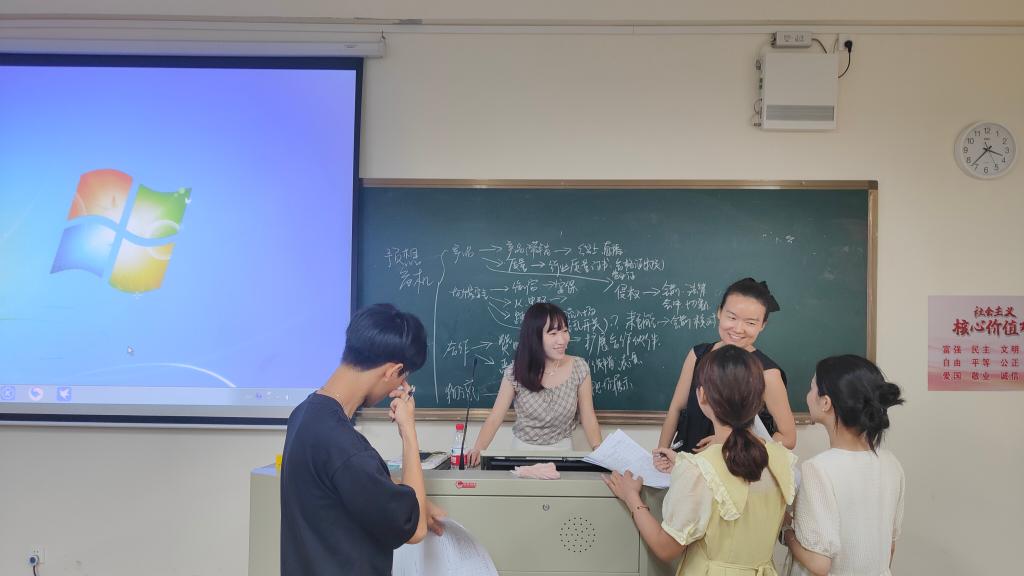 免费观看已满十八岁电视剧动漫版
