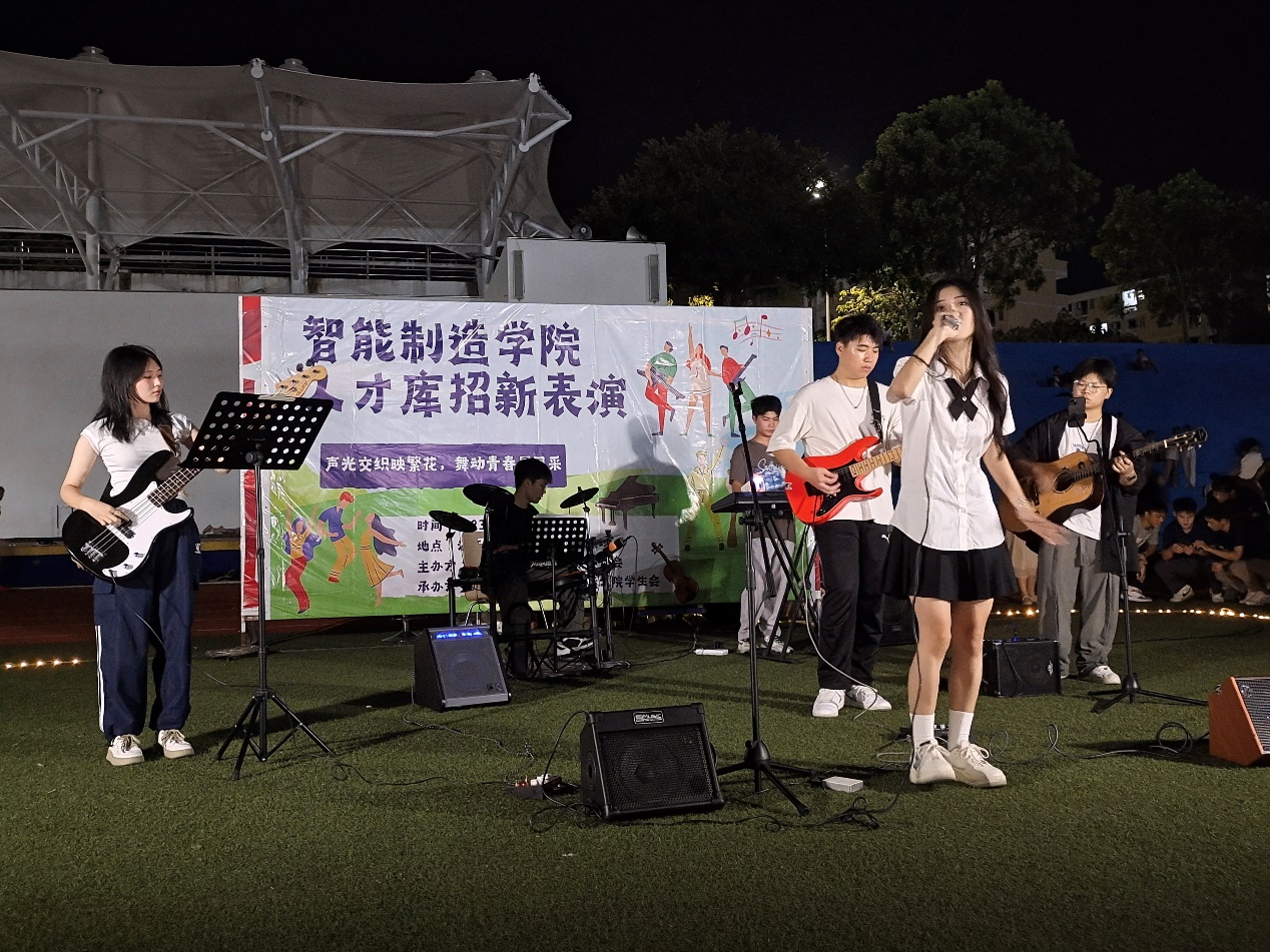 免费观看已满十八岁电视剧动漫版