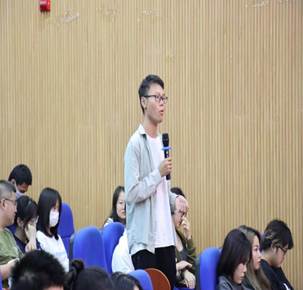 学生发言2 学生发言2