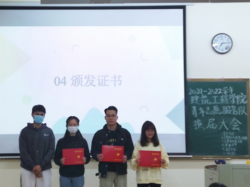 免费观看已满十八岁电视剧动漫版