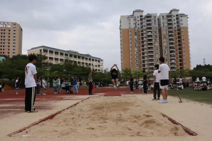 免费观看已满十八岁电视剧动漫版
