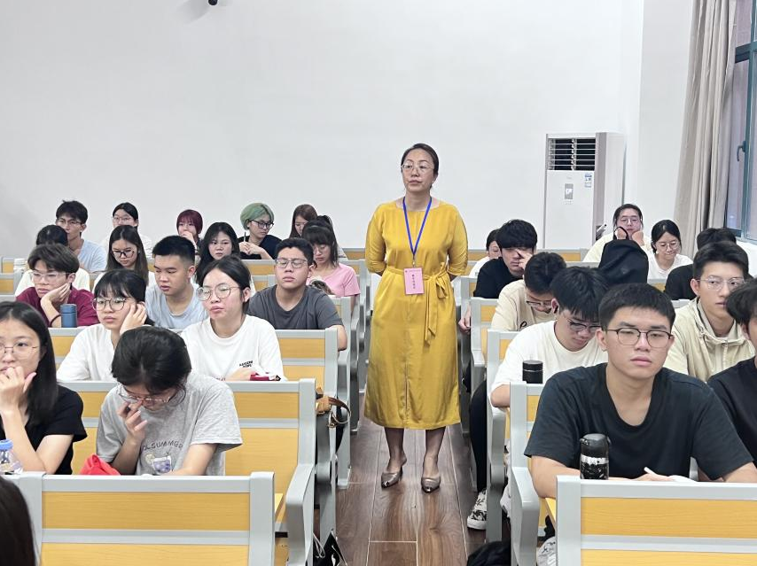 免费观看已满十八岁电视剧动漫版