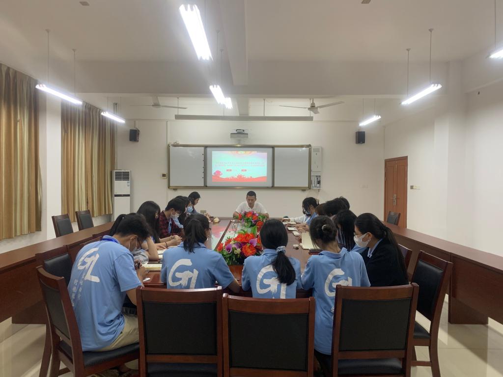 免费观看已满十八岁电视剧动漫版