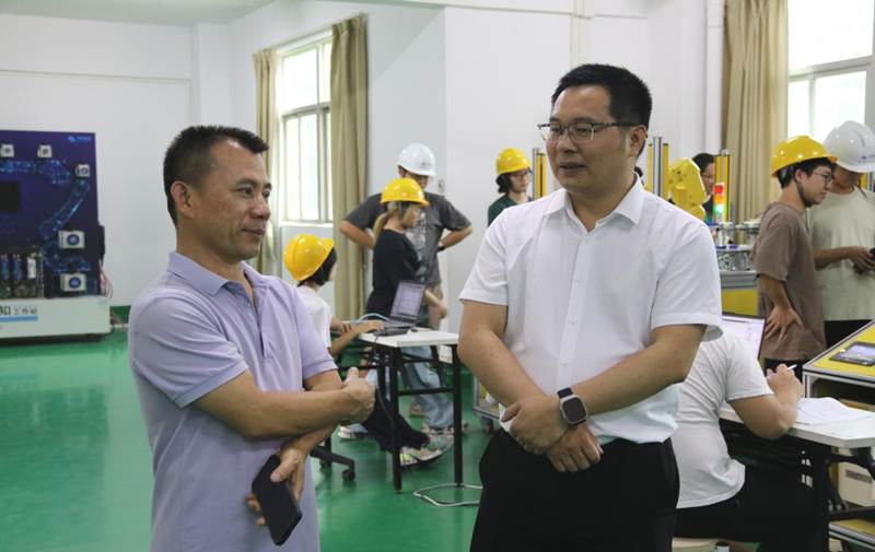 免费观看已满十八岁电视剧动漫版