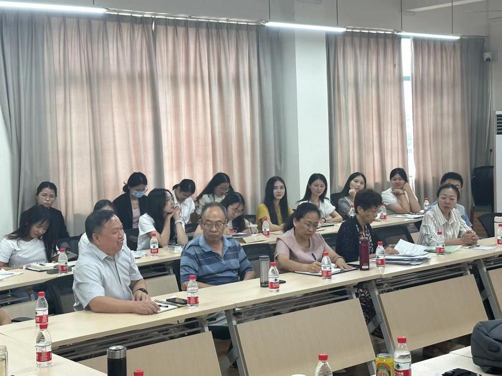 免费观看已满十八岁电视剧动漫版