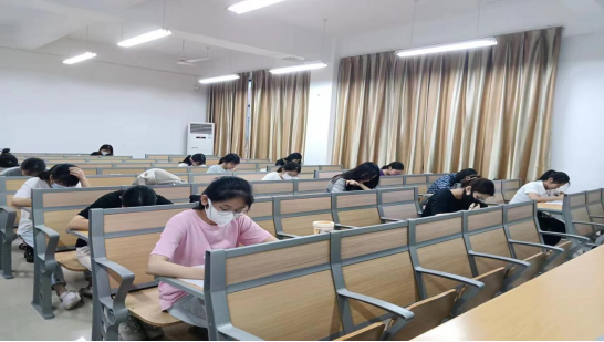 免费观看已满十八岁电视剧动漫版