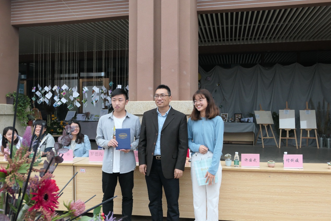 免费观看已满十八岁电视剧动漫版