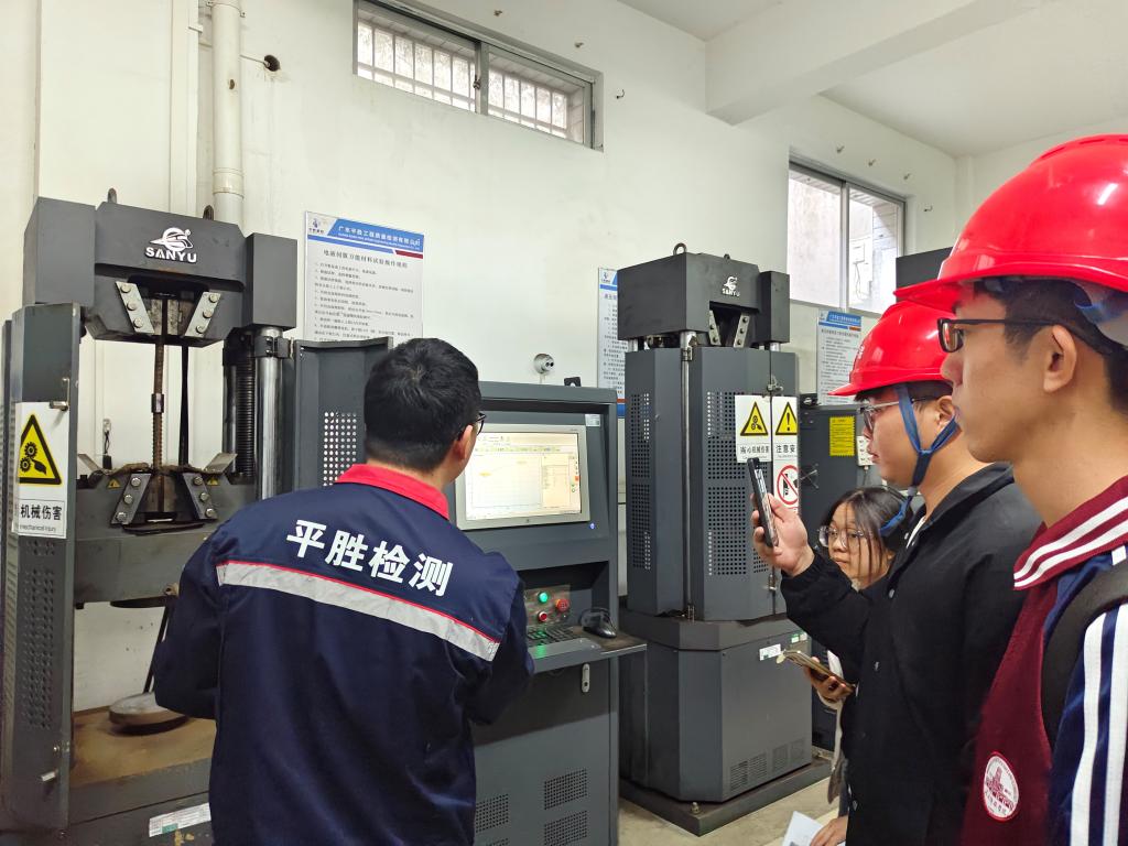 免费观看已满十八岁电视剧动漫版