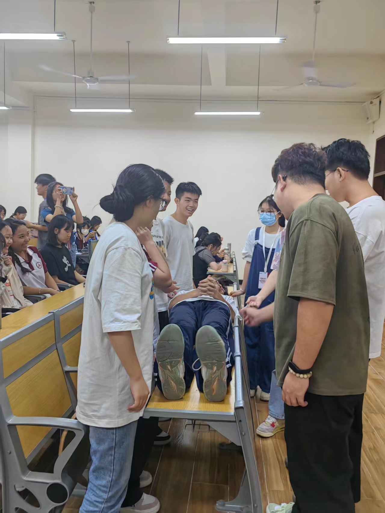 免费观看已满十八岁电视剧动漫版