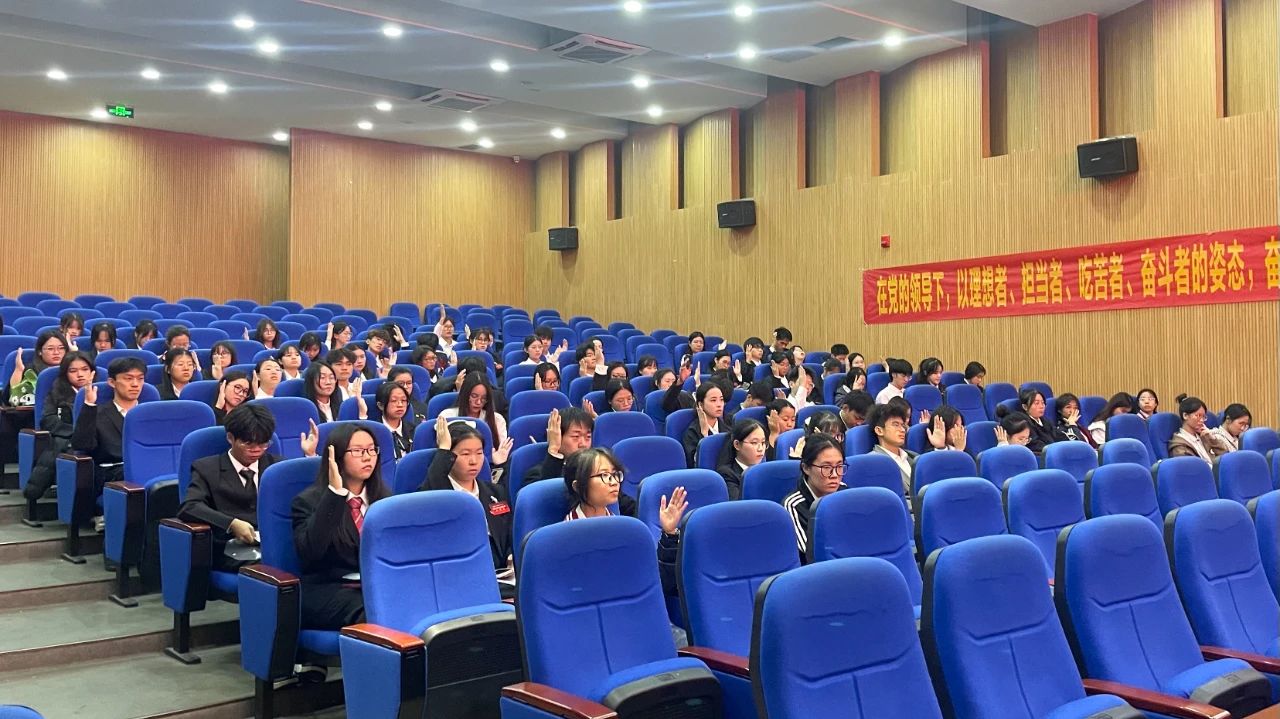 免费观看已满十八岁电视剧动漫版