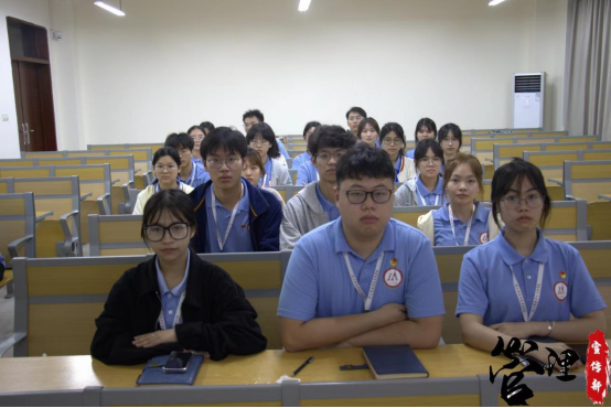 免费观看已满十八岁电视剧动漫版