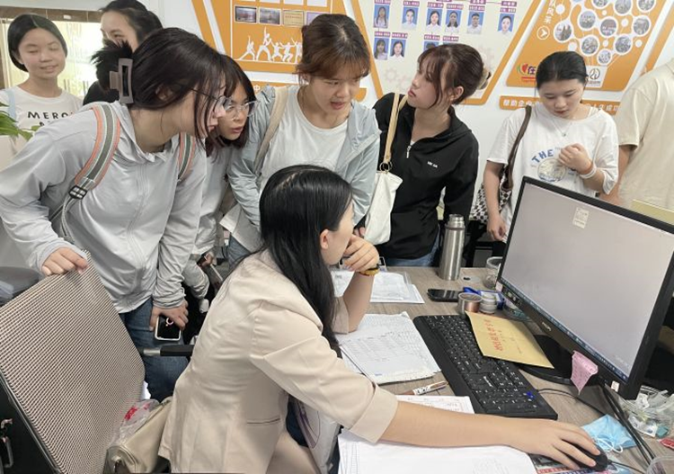 免费观看已满十八岁电视剧动漫版