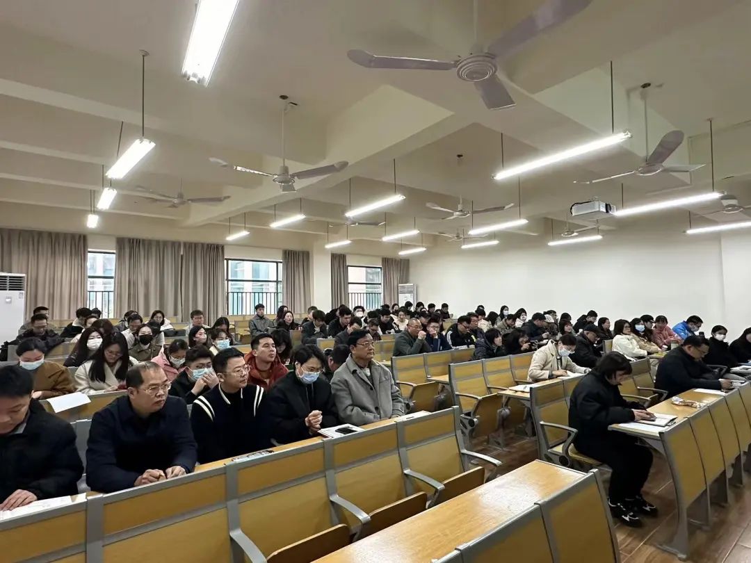 免费观看已满十八岁电视剧动漫版