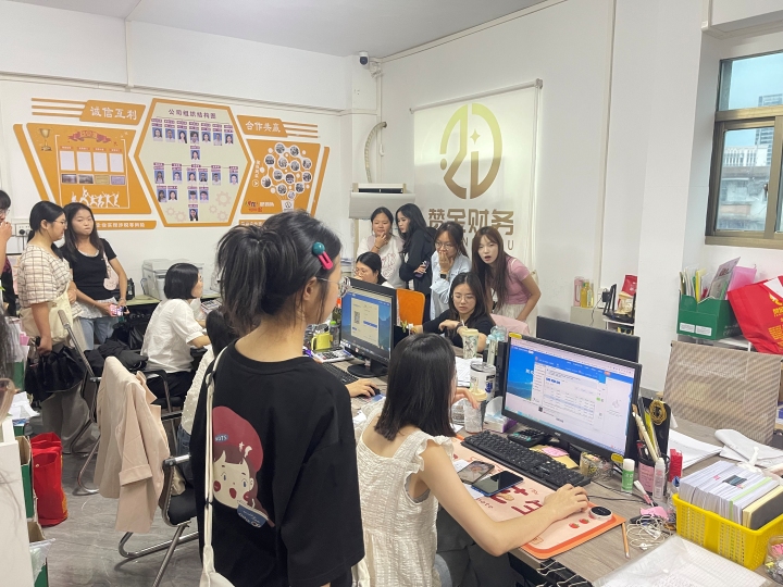 免费观看已满十八岁电视剧动漫版