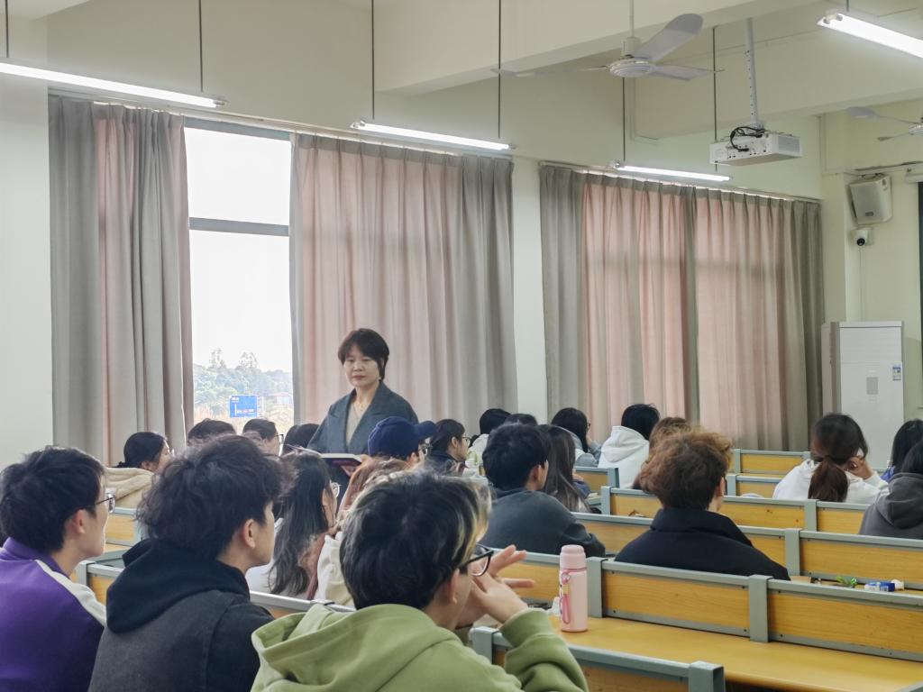 免费观看已满十八岁电视剧动漫版