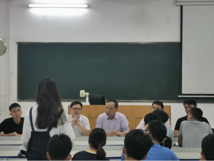 免费观看已满十八岁电视剧动漫版