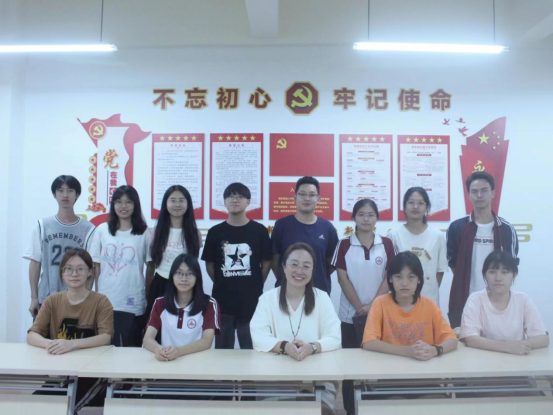 免费观看已满十八岁电视剧动漫版