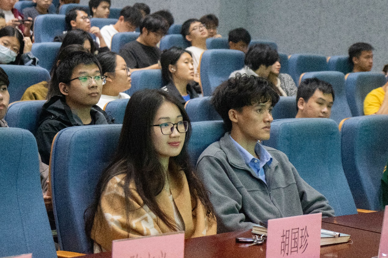 免费观看已满十八岁电视剧动漫版