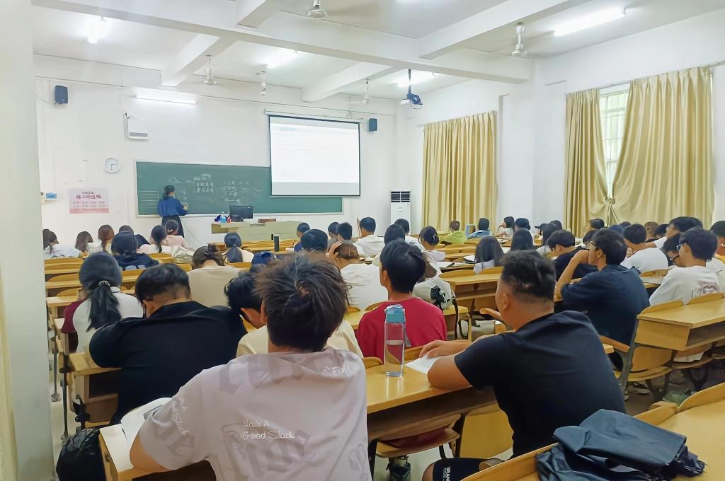 免费观看已满十八岁电视剧动漫版