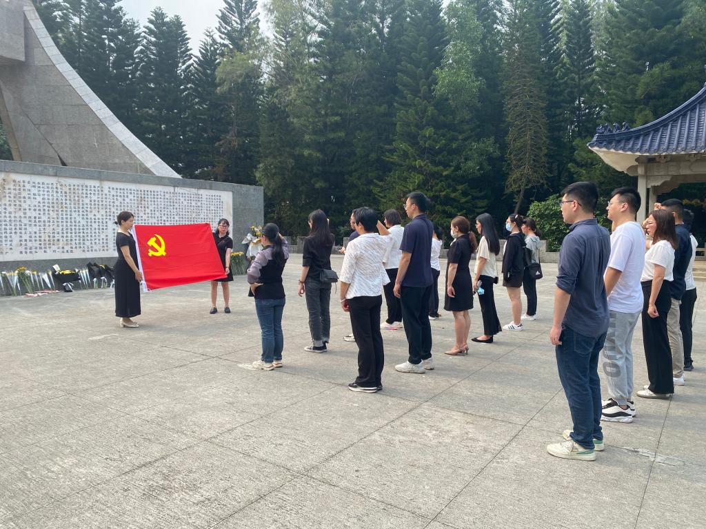 免费观看已满十八岁电视剧动漫版
