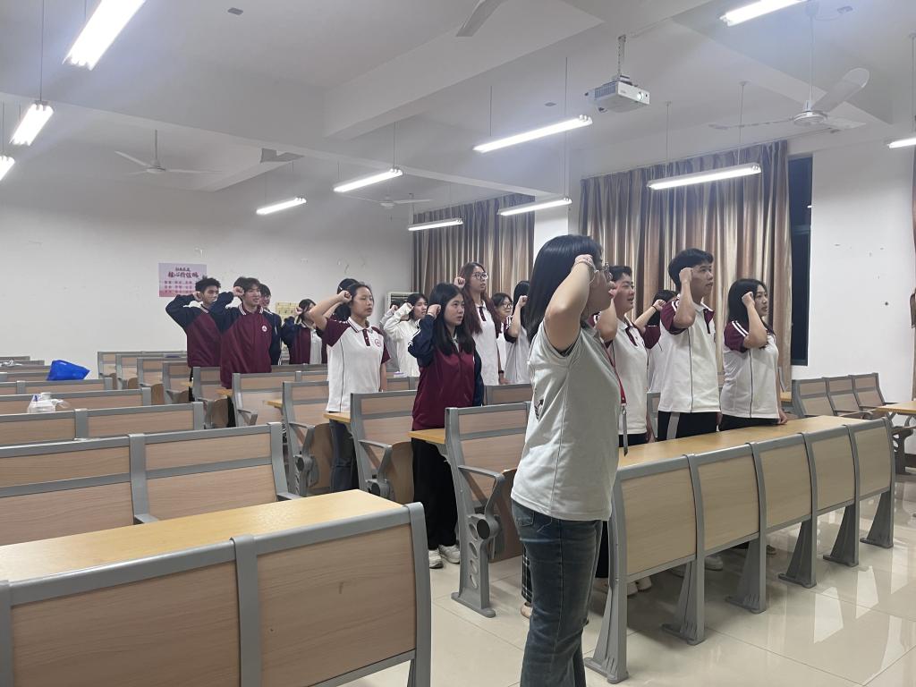 免费观看已满十八岁电视剧动漫版
