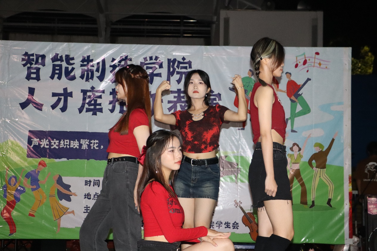 免费观看已满十八岁电视剧动漫版