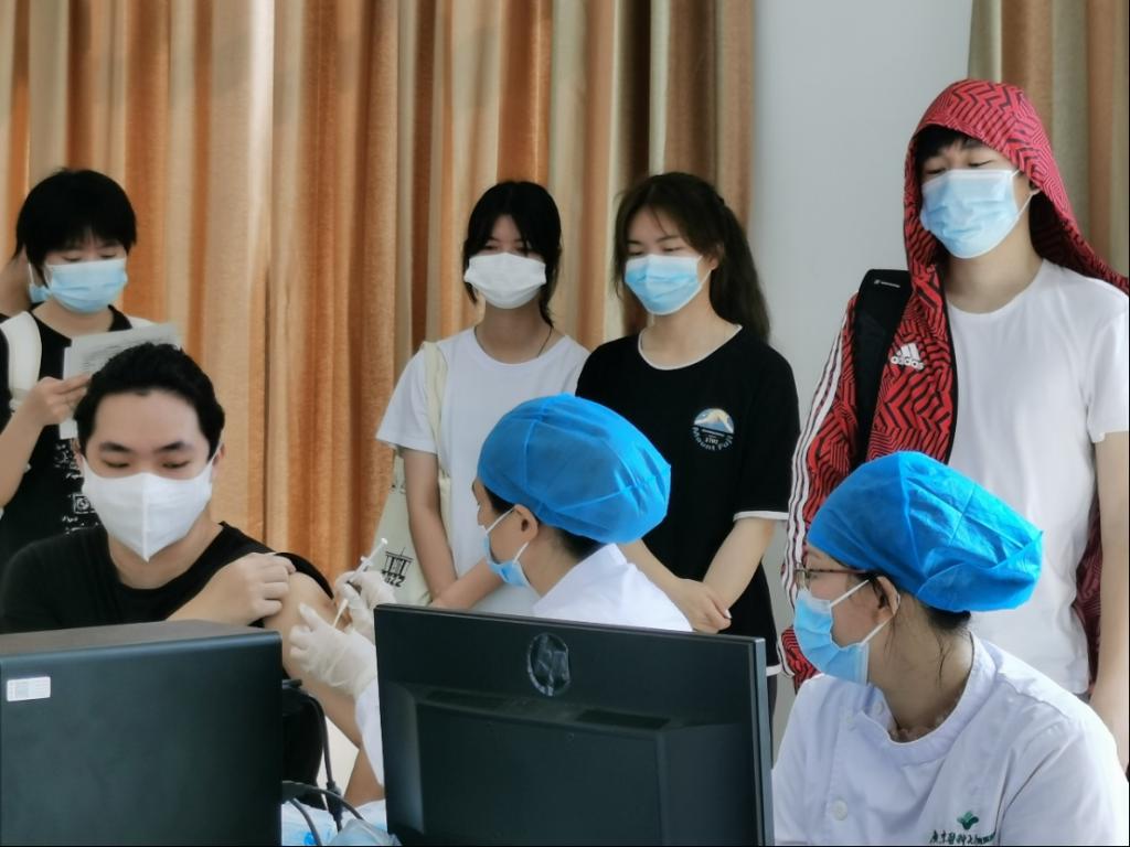 免费观看已满十八岁电视剧动漫版