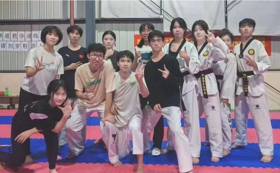 免费观看已满十八岁电视剧动漫版