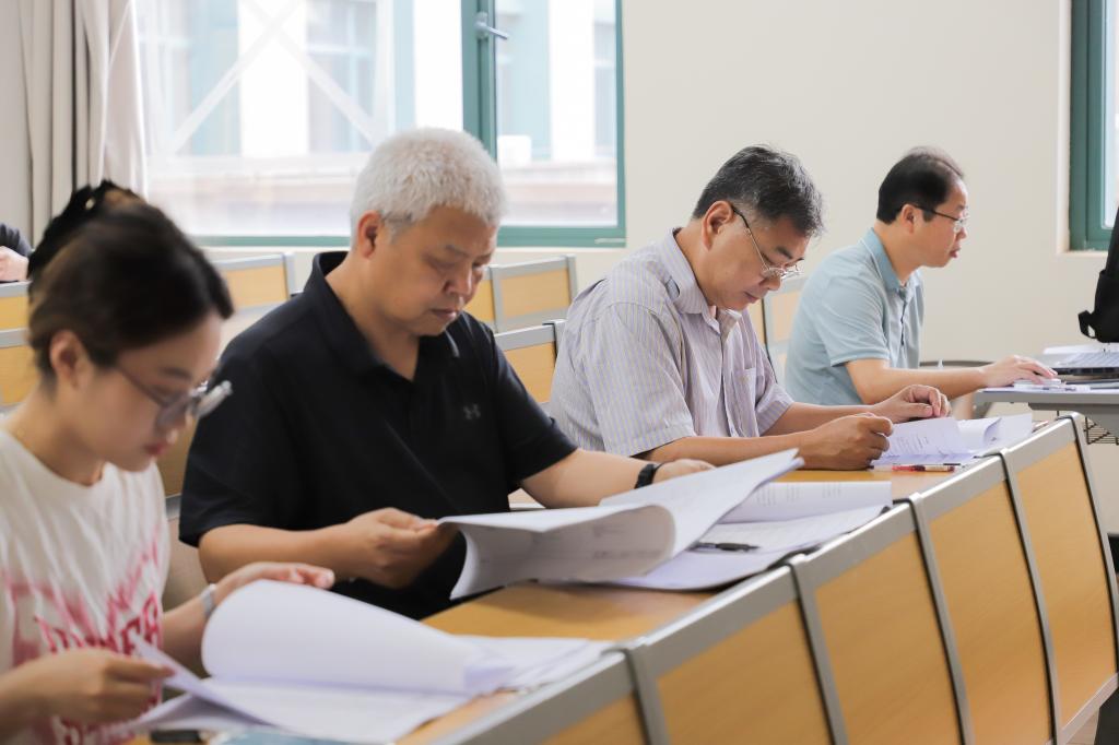 免费观看已满十八岁电视剧动漫版