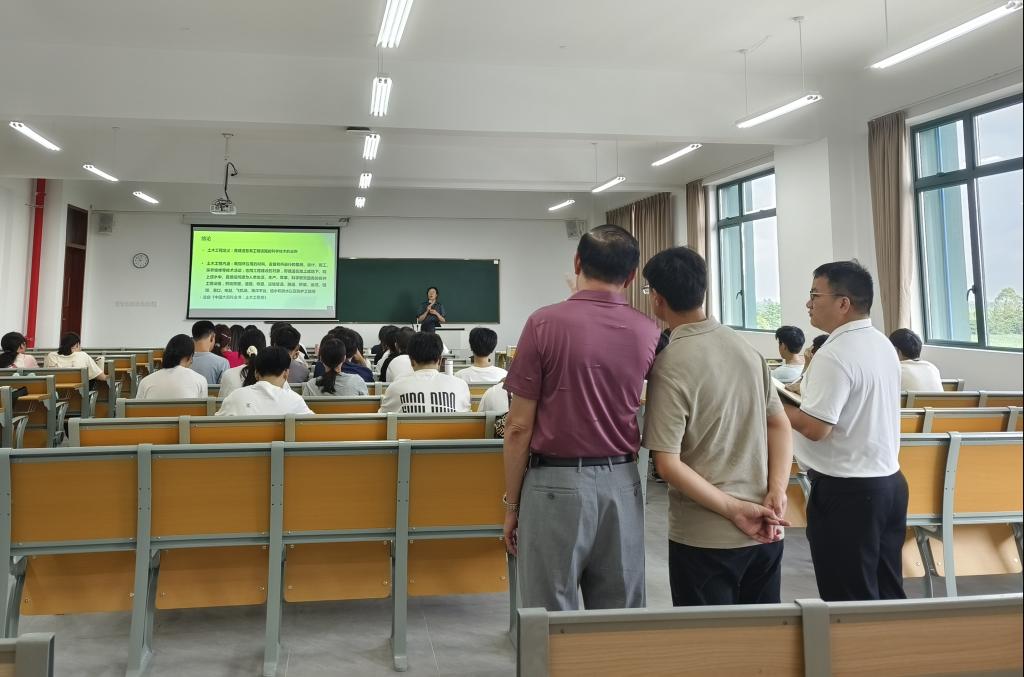 免费观看已满十八岁电视剧动漫版