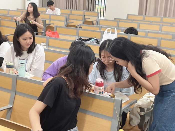 免费观看已满十八岁电视剧动漫版