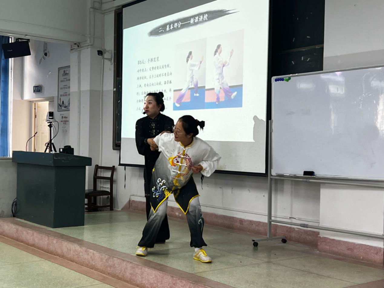 免费观看已满十八岁电视剧动漫版