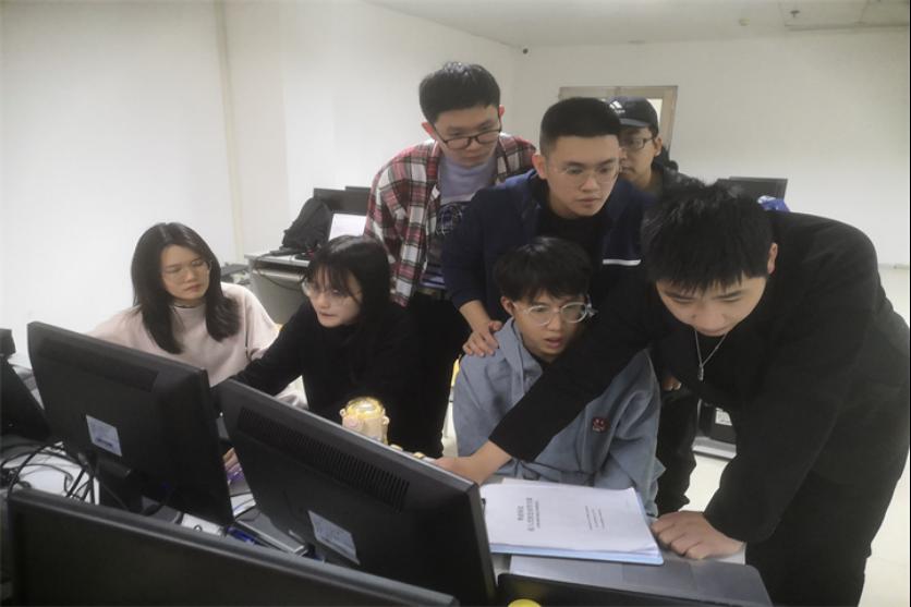 免费观看已满十八岁电视剧动漫版